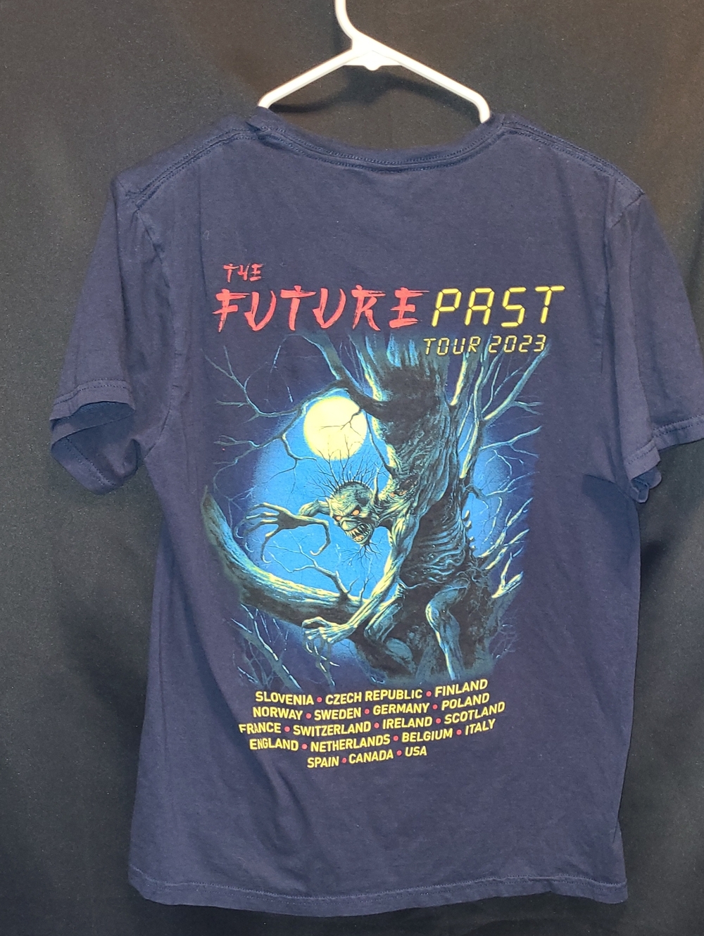 official Iron Maiden "The Future Past Tour 2023" concert t-shirt SIZE MED - Picture 4 of 8
